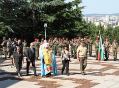 Представители на местната власт в Стара Загора поднесоха венци и цветя в памет на загиналите за свободата на България_3