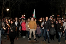 Старозагорци пяха химна на България в знак на признателност пред паметта на загиналите за Свободата_2