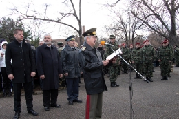 Епископ Инокентий отслужи Богоявленски водосвет на бойните знамена на военни формирования от Старозагорския гарнизон_1