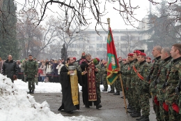 Старозагорци пяха националния химн заедно със смелчаците скочили за кръста в езерото_2